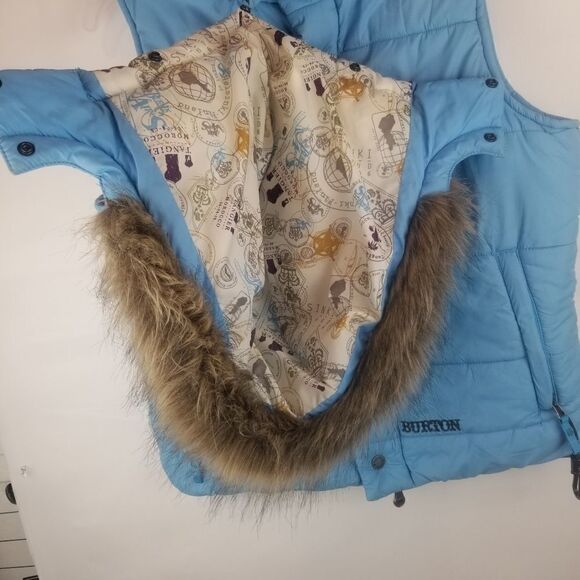 BURTON LIGHT BLUE WINTER VEST WITH HOOD. SIZE M - Picture 7 of 15